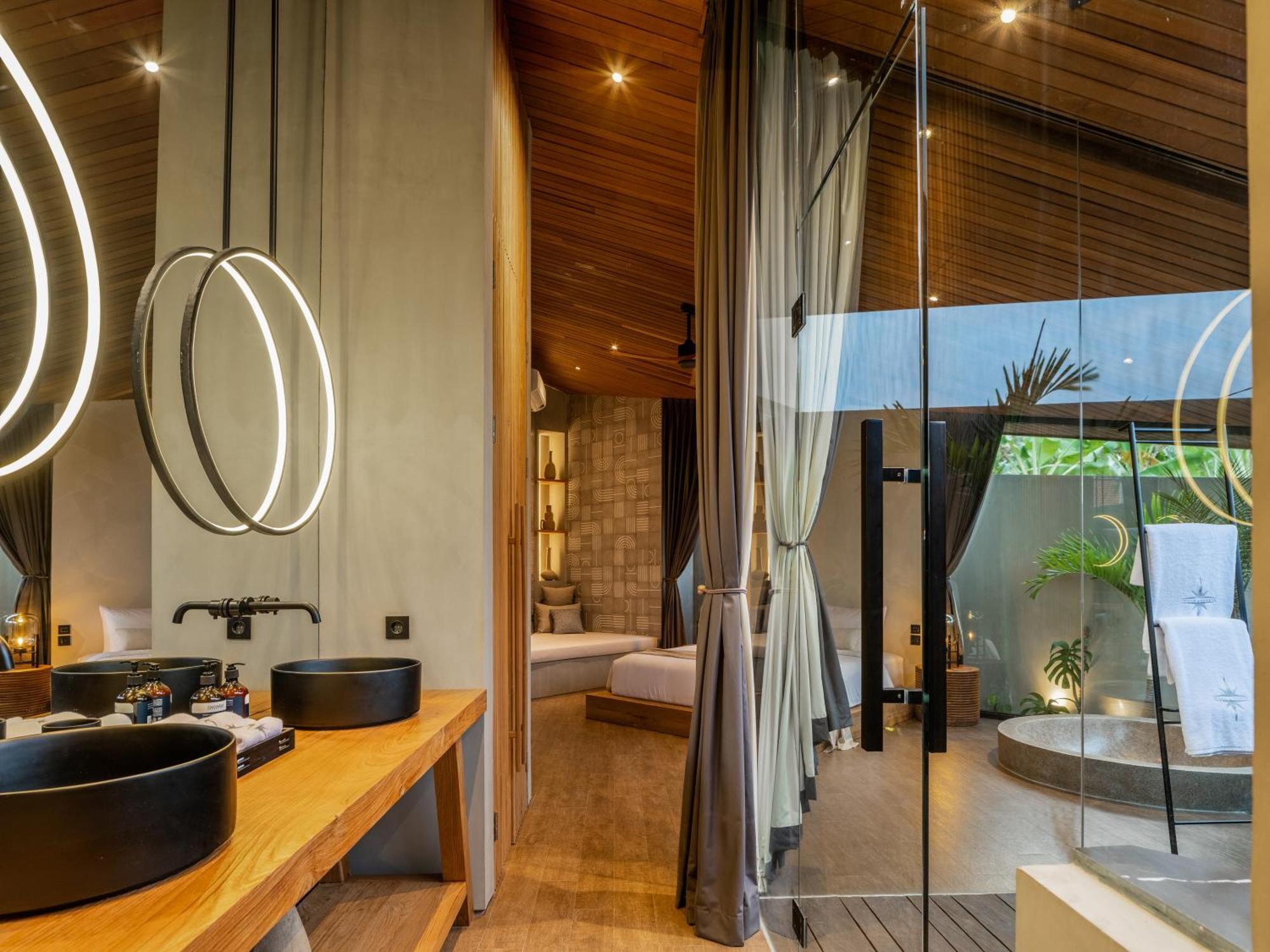 Villa Levante Bali By House Of Winds - Tropical Oasis Near Canggu Kerobokan  Bagian luar foto
